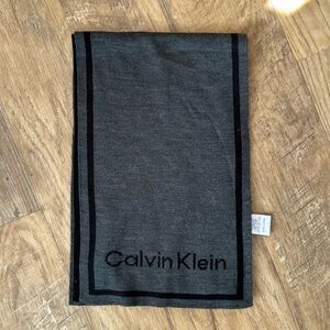 Calvin Klein Black/Gray Winter Scarf 10.5”x67.5”